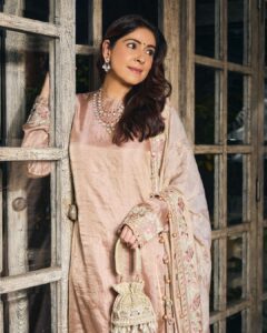 Bhavana-Pandey – Movie Review Bhavana Pandey The wife of actor Chunky Panday and mother of actress Ananya Panday, Bhavana is a combination of warmth and ambition. As an entrepreneur, she’s building her brand while maintaining close friendships within the group.